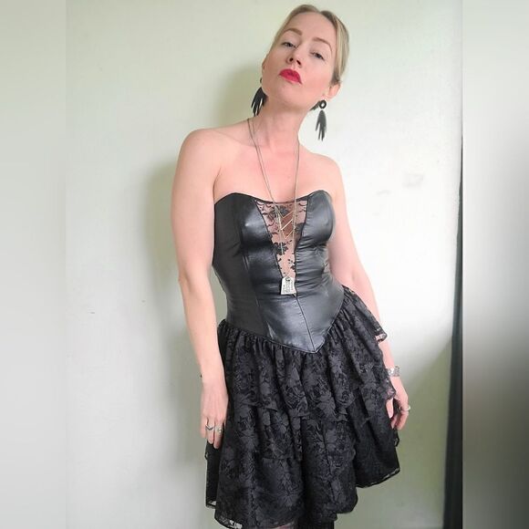 The Black Swan Iconic 1980s Leather + Lace Dress XS - Picture 8 of 16